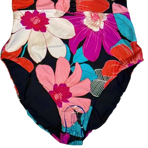 La Blanca Multi Full Bloom Reversible One-Piece Swimsuit - Picture 8 of 16